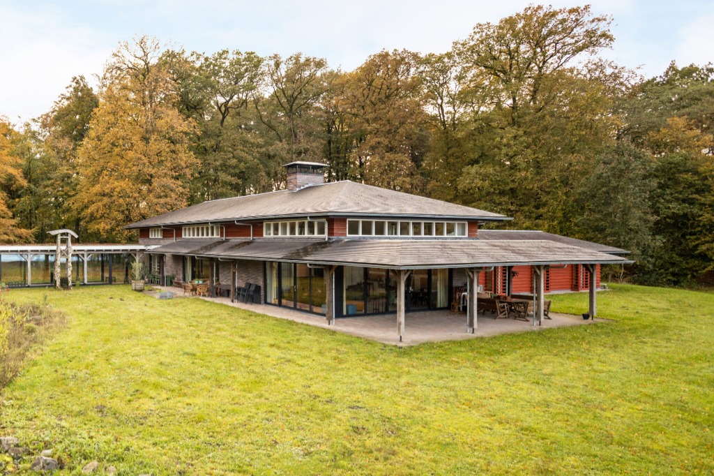 Main retreat building and covered veranda